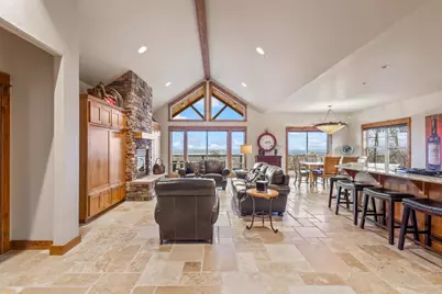 360 Vista Rim Drive, Redmond, OR 97756 - Photo 6