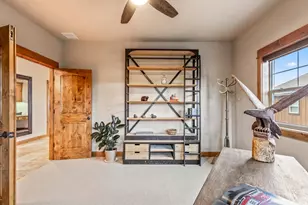 360 Vista Rim Dr, Redmond, OR 97756 - Photo 40