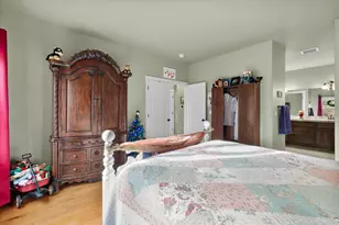 21281 Bellflower Pl, Bend, OR 97702 - Photo 16