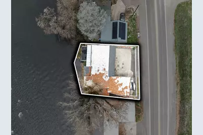 2400 Rogue River Highway, Gold Hill, OR 97525 - Photo 2