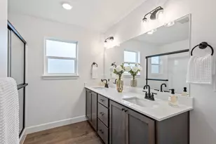 454 NW Monte Vis Ave, Madras, OR 97741 - Photo 16