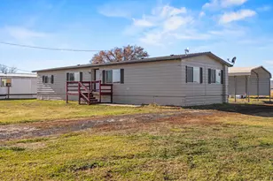 8306 Homedale Rd, Klamath Falls, OR 97603 - Photo 4