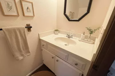 1202 Morrow Road #B, Medford, OR 97504 - Photo 8