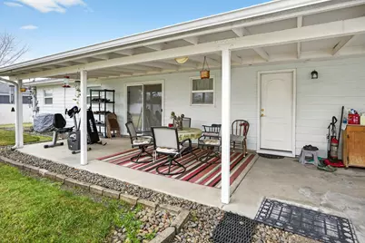 709 Lawnsdale Road, Medford, OR 97504 - Photo 36