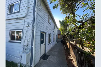 36 Dewey Street, Ashland, OR 97520 - Photo 8