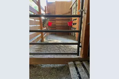 27233 Rocky Point Road, Klamath Falls, OR 97601 - Photo 28