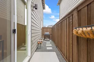 2561 NE Purcell Blvd, Bend, OR 97701 - Photo 30