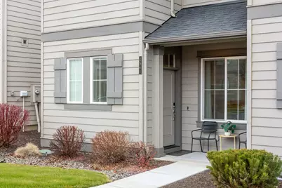 2561 NE Purcell Boulevard, Bend, OR 97701 - Photo 2