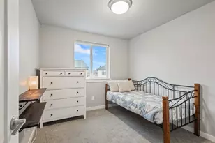 2561 NE Purcell Blvd, Bend, OR 97701 - Photo 22