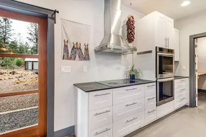 19354 Kiowa Road, Bend, OR 97702 - Photo 16