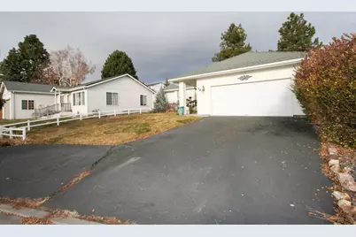 167 Peach Street, Klamath Falls, OR 97601 - Photo 6