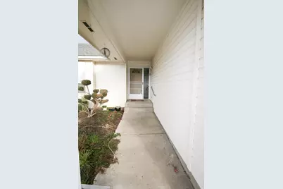 167 Peach Street, Klamath Falls, OR 97601 - Photo 2