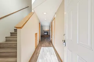 1464 SW 16th St, Redmond, OR 97756 - Photo 4