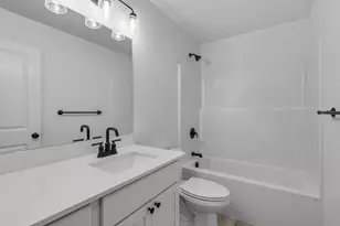 1062 NW Walnut Ave, Redmond, OR 97756 - Photo 16