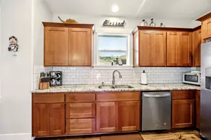 4833 Hathaway Dr, Medford, OR 97504 - Photo 8