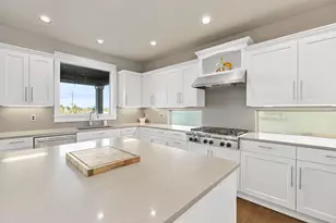 20670 Comet Ct, Bend, OR 97701 - Photo 12