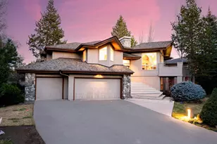 58010 Mulligan Ln, Sunriver, OR 97707 - Photo 2