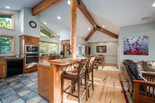 58010 Mulligan Ln, Sunriver, OR 97707 - Photo 12