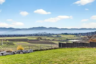 3691 Camina Dr, Medford, OR 97504 - Photo 62