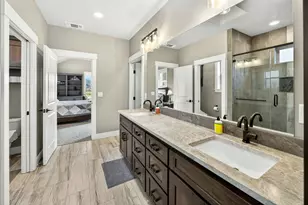 3691 Camina Dr, Medford, OR 97504 - Photo 38