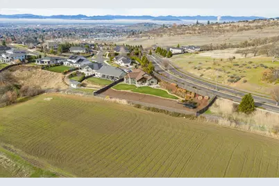 3691 Camina Drive, Medford, OR 97504 - Photo 58