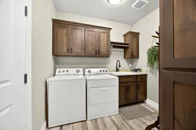 3691 Camina Drive, Medford, OR 97504 - Photo 40