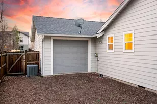 20382 Penhollow Ln, Bend, OR 97702 - Photo 32