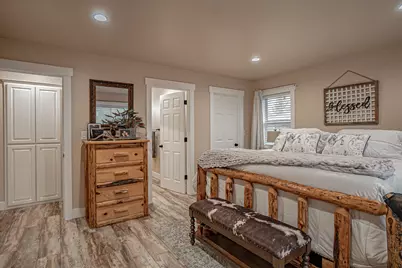 1027 Chevney Way, Shady Cove, OR 97539 - Photo 14