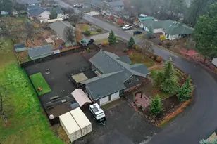1027 Chevney Way, Shady Cove, OR 97539 - Photo 24