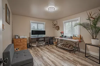 1027 Chevney Way, Shady Cove, OR 97539 - Photo 18