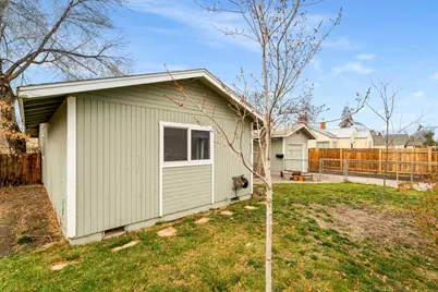 533 NW 7th Street, Redmond, OR 97756 - Photo 30