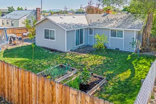 533 NW 7th St, Redmond, OR 97756 - Photo 4