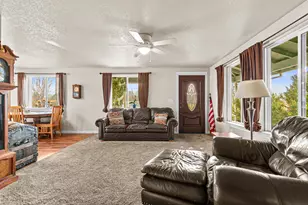 1250 Diamond St, Medford, OR 97501 - Photo 10