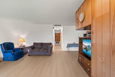 2744 Merriman Road, Medford, OR 97501 - Photo 6