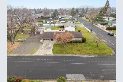 2009 Grandview Avenue, Medford, OR 97504 - Photo 26