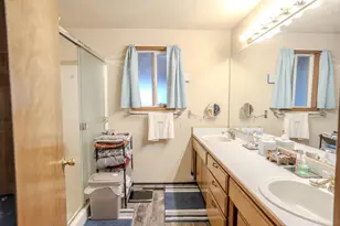 125 Meadow View Dr, Phoenix, OR 97535 - Photo 20