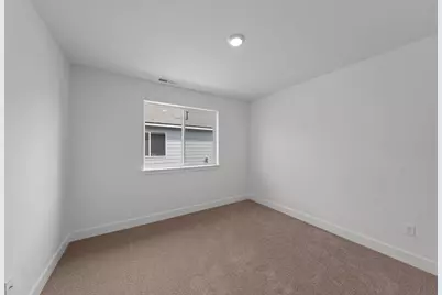 435 NW Monte Vista Avenue #121, Madras, OR 97741 - Photo 18