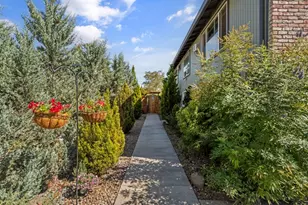 1116 Niantic St, Medford, OR 97501 - Photo 6