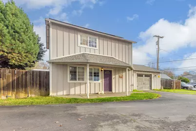 1110 SW Bridge Street, Grants Pass, OR 97526 - Photo 1