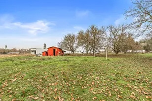 100 Minthorne Rd, Rogue River, OR 97537 - Photo 14
