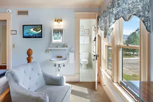 451 N Main St, Ashland, OR 97520 - Photo 28