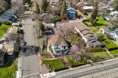 451 N Main Street, Ashland, OR 97520 - Photo 54