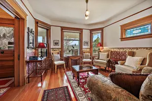 451 N Main St, Ashland, OR 97520 - Photo 8