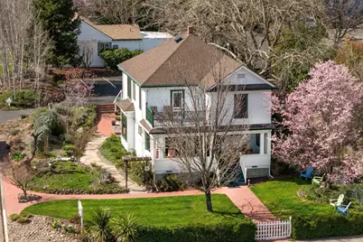 451 N Main Street, Ashland, OR 97520 - Photo 2