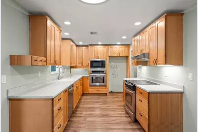907 Comet Avenue, Central Point, OR 97502 - Photo 10