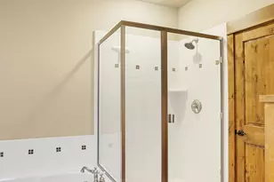 61363 Wild Rapids Dr, Bend, OR 97702 - Photo 20