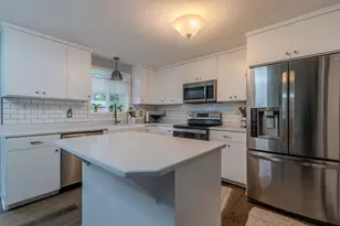 613 Glenn Way, Central Point, OR 97502 - Photo 10