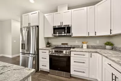 3129 Monaco Court, Medford, OR 97504 - Photo 10