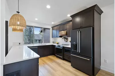 1281 Highland View Loop, Redmond, OR 97756 - Photo 2