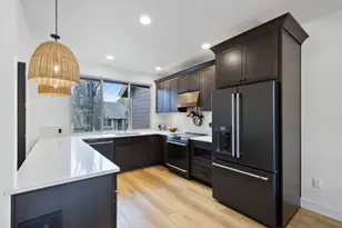 1281 Highland View Loop, Redmond, OR 97756 - Photo 2